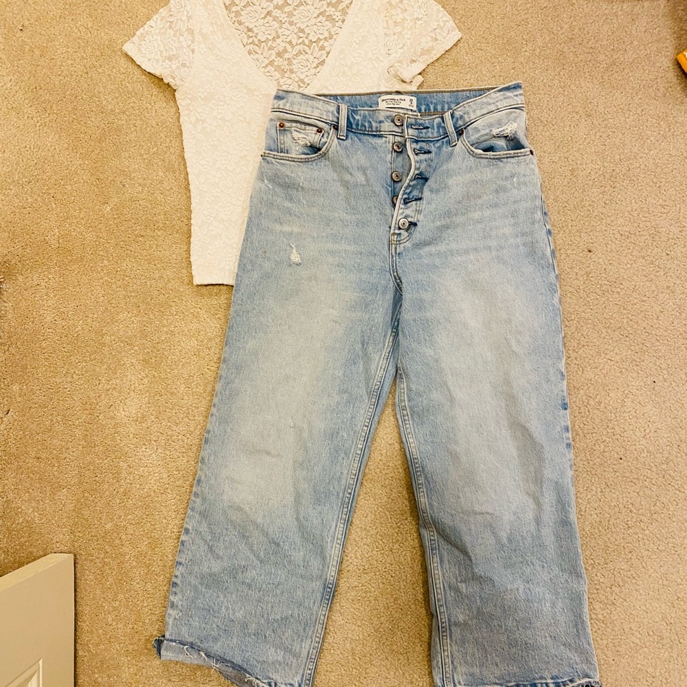 Abercrombie bundle wide leg cropped jeans and lace top 8S and S